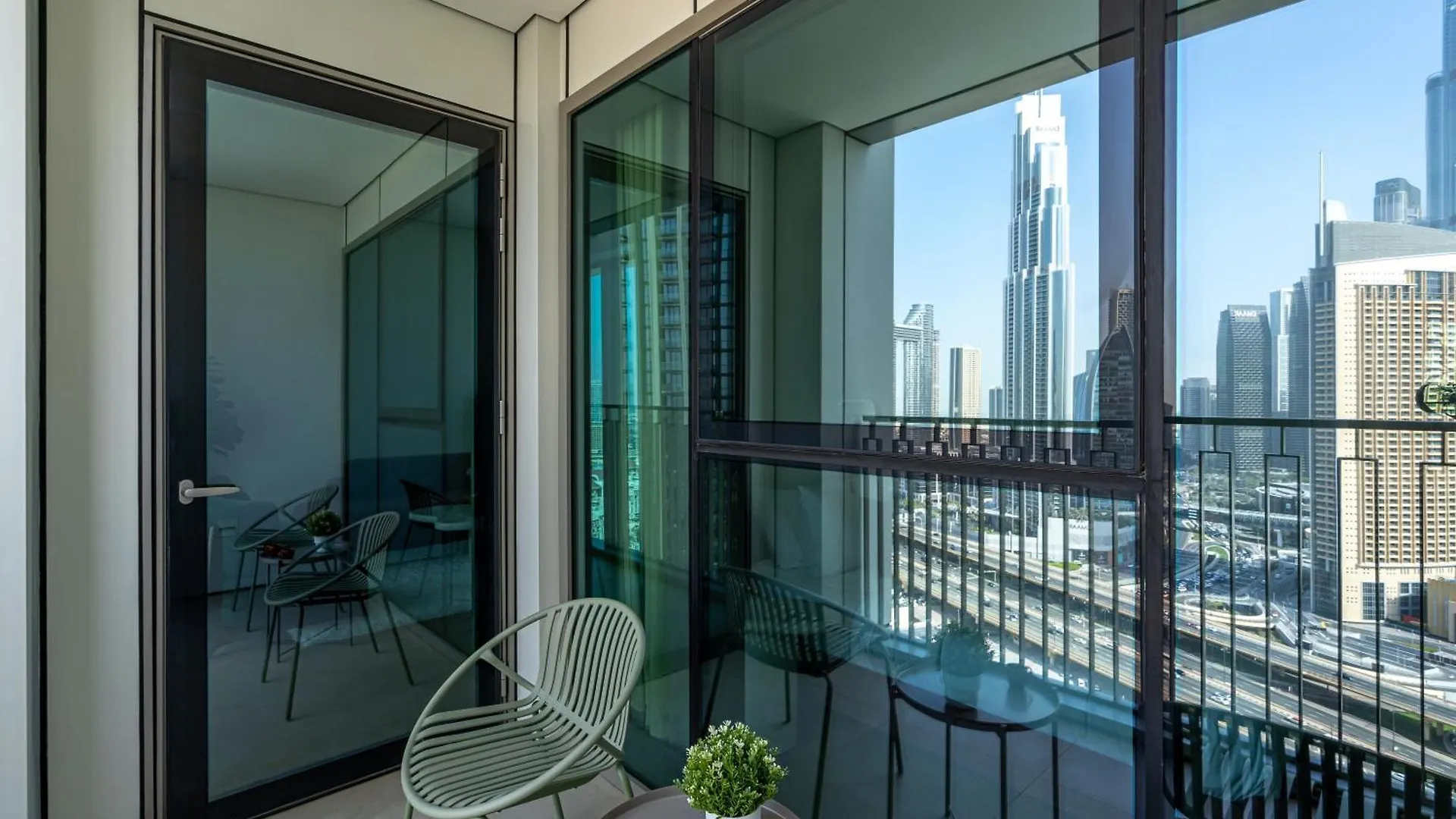 Th-Homes Downtown 2 Bedroom With Burj Khalifa View Dubai Apartment